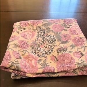 Floral Purple Rose Tablecloth